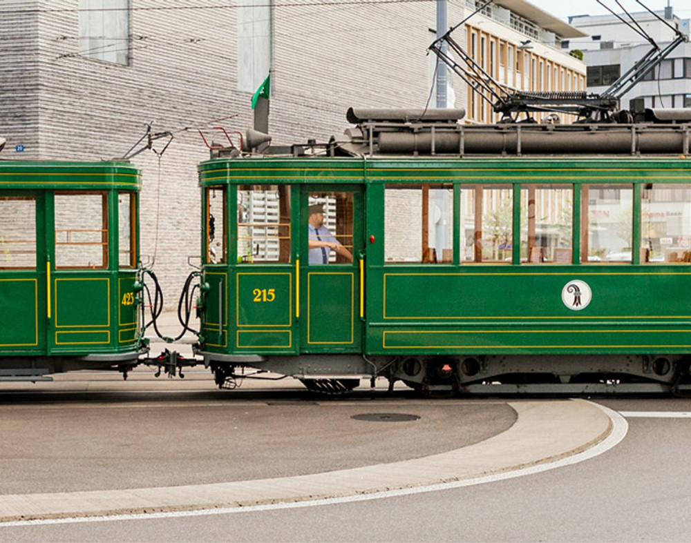 Erster Tag Basel Oldtimer