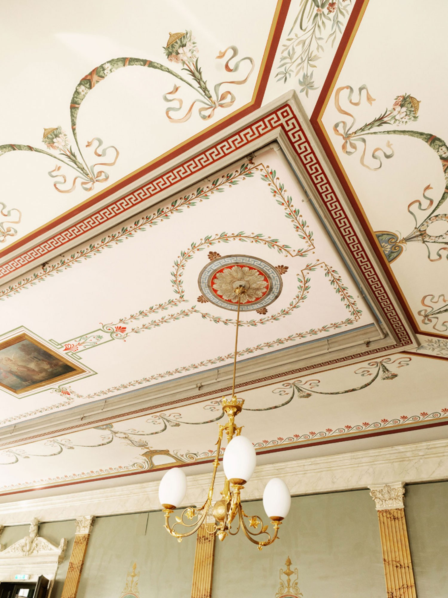 <p>Abgeschlossenes Projekt 2021<br
/>Atrium Hotel Blume, Baden</p>