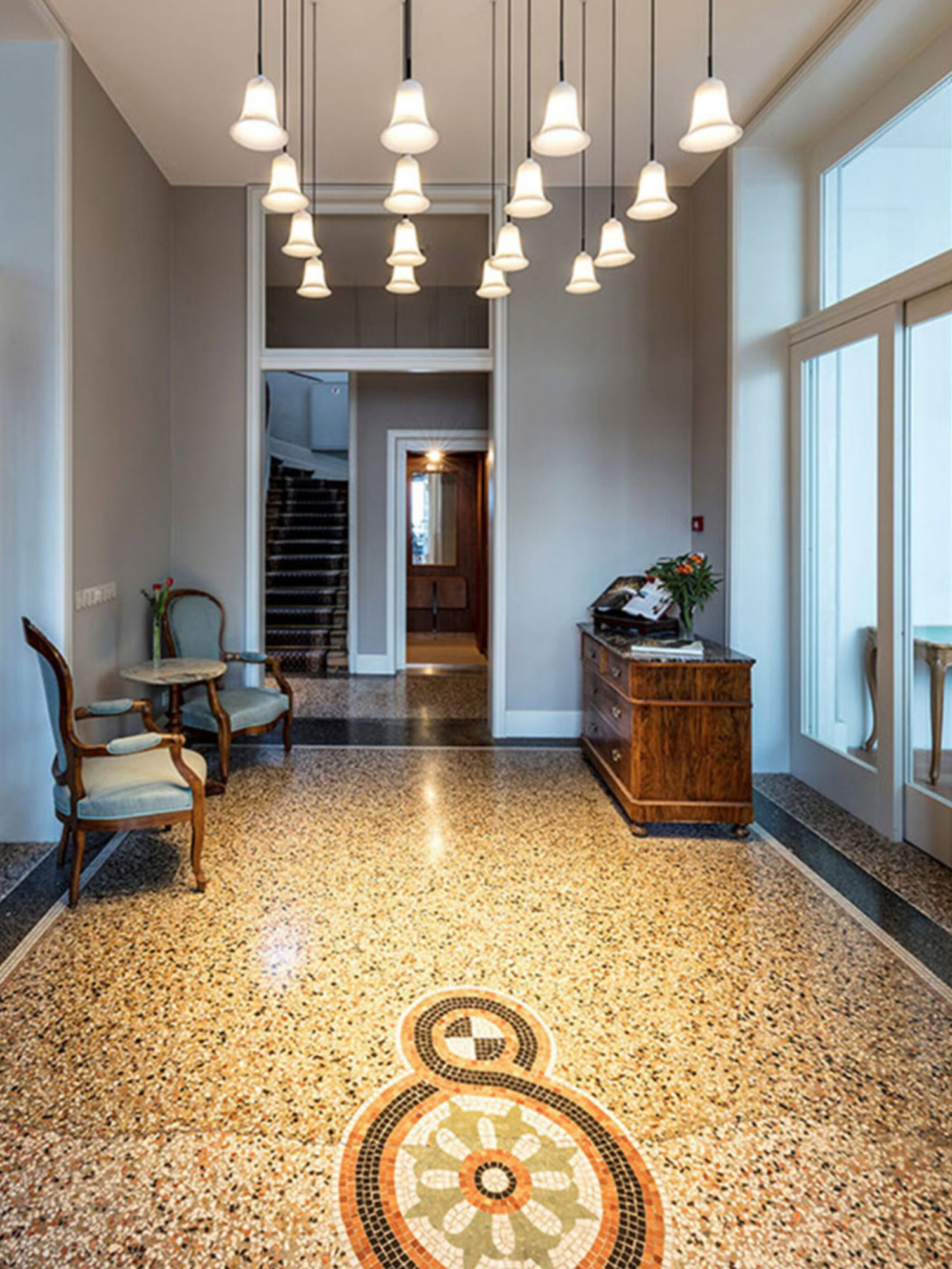 <p>Projet achevé 2016<br
/>Hotel Terrasse am See, Vitznau</p>